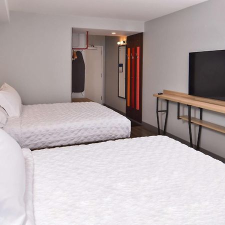 Отель Tru By Hilton Stuttgart Экстерьер фото